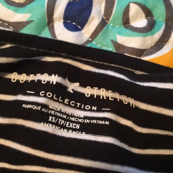 crop top - Picture 3 of 3